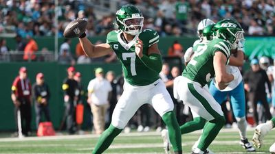 Jets Owner Takes Brutally Honest Shot at Justin Fields After QB's Benching