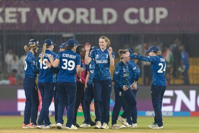Amy Jones and England cannot avoid Ashes’ shadow over Australia rematch