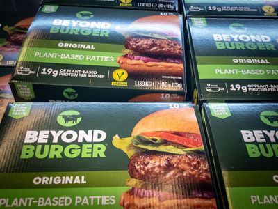Beyond Meat Is Expanding at Walmart as a Short Squeeze Heats Up. Should You Buy BYND Stock Now?