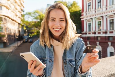 9 Travel Credit Cards Gen Z Needs Before Their First Trip