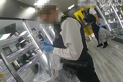 Police raid London shops re-selling electronics shoplifted from major retailers