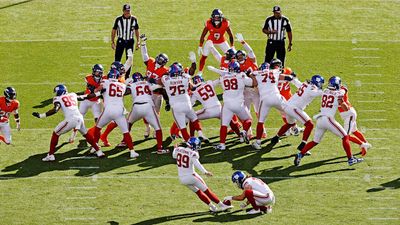 Giants Release Kicker After He Missed Two Extra Points in Unfortunate Loss to Broncos