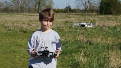 Buying this cheap drone can ruin the holidays – but buying the same one can make them amazing... Confused? You have every right to be!