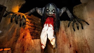 I Didn't Think A Bathroom Would be The Scariest Part Of Universal's Halloween Horror Nights, But This Video Has Convinced Me