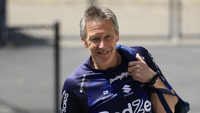 Titans star backs club to make right call on Bellamy