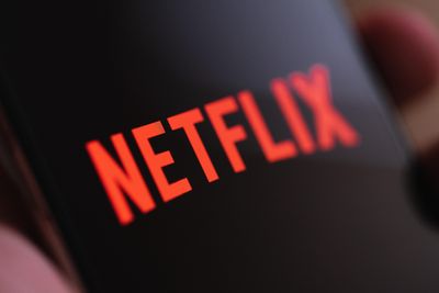 Netflix Plunges Nearly 7% After Earnings Miss — Is Elon Musk Behind It?