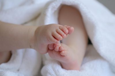 Families Struggling With Sudden Infant Death Syndrome Receive Assistance From Local Support Groups