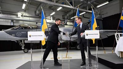 Ukraine and Sweden sign a long-term deal for up to 150 Gripen fighter jets for Kyiv
