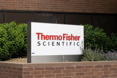 Thermo Fisher's Upbeat Earnings Suggest Worst Is Over For Scientific Tools Sector, Analyst Says