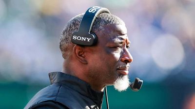 Jets’ Aaron Glenn Roasted for His Line About Not Yet Naming Starting QB for Week 8