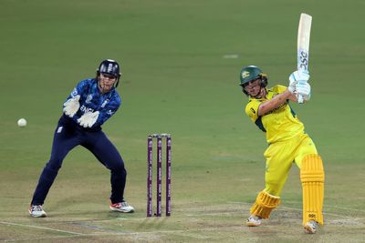 Ash Gardner stars as Australia condemn England to first defeat at Women's Cricket World Cup
