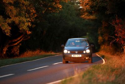 Drivers urged to keep sunglasses in car for when clocks change
