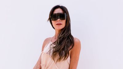 Victoria Beckham’s Black-and-White Kitchen Is Pure Design Inspiration – Her Matte Fixtures and Sleek Marble Are a Blueprint for Timeless Luxury