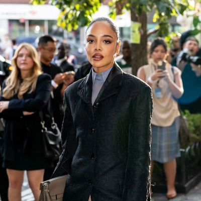 Tessa Thompson’s Curly Side Part Hairstyle Is a Nod to the ‘50s