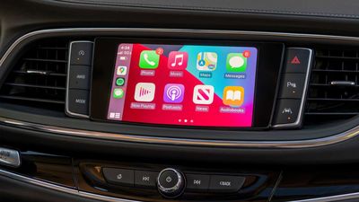GM Will Remove Apple CarPlay And Android Auto From All Its Cars, Not Just EVs