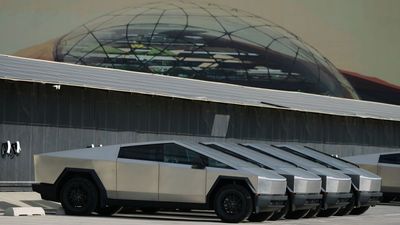 Tesla profits fall despite higher sales, hitting share price