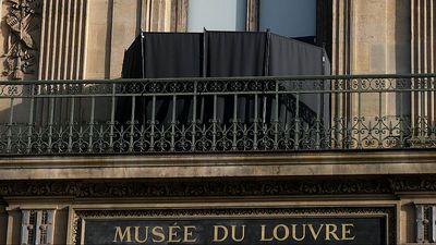 Louvre museum director wants in-house police station to prevent smash and grab raids