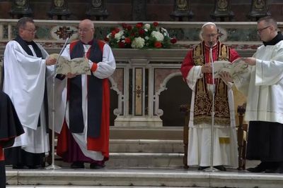 King Charles prays with Pope Leo at Sistine Chapel in historic service