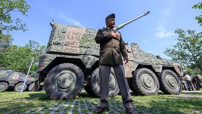 Germany secures wages of 12,000 local US Army employees amid budget crisis in Washington