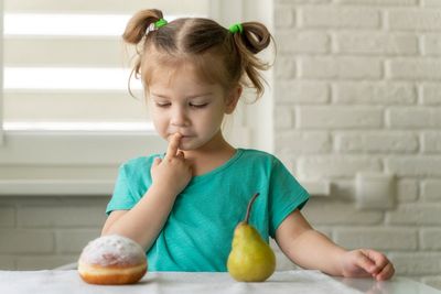 Reducing one ingredient in your child’s diet can benefit their adult heart health