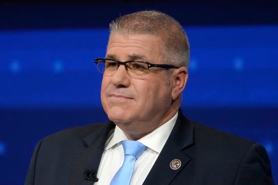 Four family members of Illinois politician Darren Bailey killed in helicopter crash