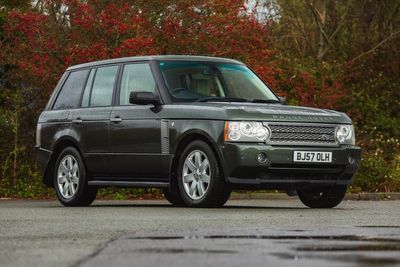 Queen Elizabeth II’s 2007 Range Rover estimated to go for up to £60k at auction