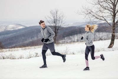 7 “Weird” Health Habits That Will Get You Through Winter Feeling Amazing