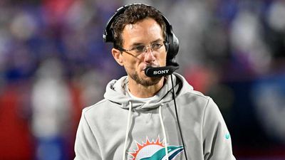 Albert Breer’s Mailbag: Two Good Reasons to Fire Dolphins Coach Mike McDaniel