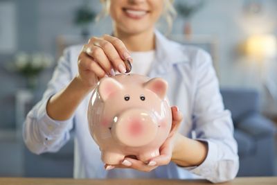 8 Savings Strategies Women Should Adopt Immediately