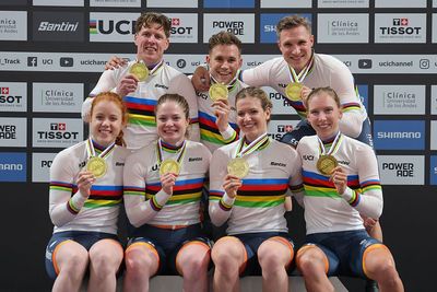Track World Championships: Netherlands off to flying start with three gold medals out of three on day 1