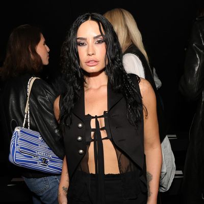 Demi Lovato's Nude Nails Are the Epitome of Quiet Luxury