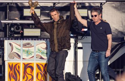 Oasis fans given huge hint about Knebworth gigs