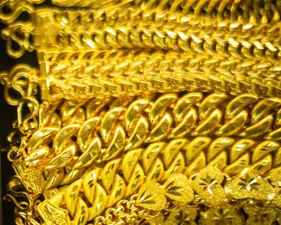 Dash for gold helps drive retail sales in Great Britain to three-year high