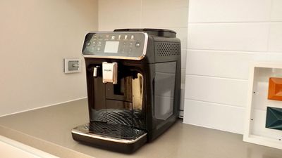 I used the Philips LatteGo 4400 Series for two weeks and found it produced excellent coffee, but its milk foaming could use improvement