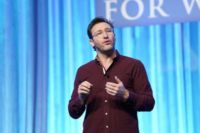 Simon Sinek says the most successful people in the world ‘hit zero’ or came close to it: Failure is ‘the gift’