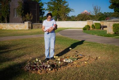 Widow of man shot at Texas ICE facility questions whether political violence is to blame