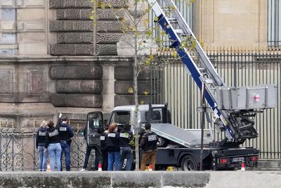 ‘If you’re in a hurry’: Company that designed Louvre getaway forklift release spoof ad after £76m heist