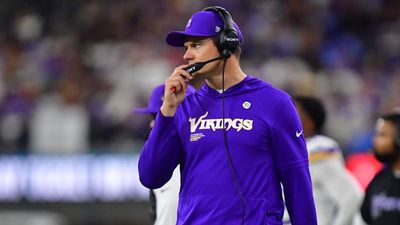 Kevin O'Connell Explains Why Vikings Didn't Pull Injured Carson Wentz Earlier in Loss