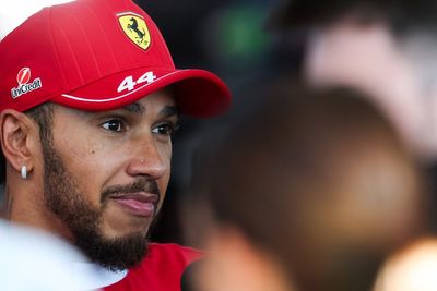 Hamilton: Piastri and Norris must be "cutthroat" against Verstappen in F1 title fight