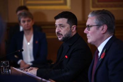 Starmer urges allies to ‘finish the job’ on Russian assets as coalition of willing meet in London