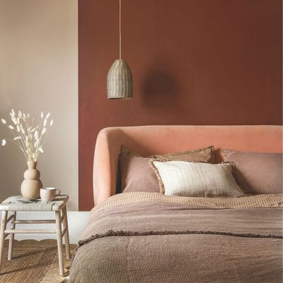 The modern luxe trend is guaranteed to turn your bedroom into a cosy sanctuary this winter – it's 'the perfect blend of warmth and refinement’