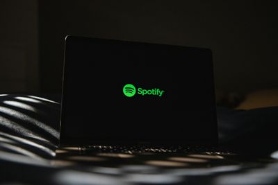 Spotify UK Price Hike Sparks Outrage, US Users Slam 'Greedy' Streaming Giant