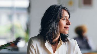What are the main menopause symptoms? Find out the signs and when to see your doctor