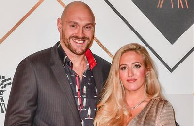 Paris Fury offers to be Molly-Mae Hague's wedding planner