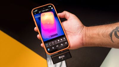 This thermal camera let me see just how much my phone was overheating