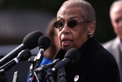 DC’s longest serving delegate in Congress Eleanor Holmes Norton, 88, scammed out of thousands of dollars: police