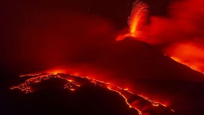Earthquake data could hold the key to predicting Mount Etna’s next eruption, study finds