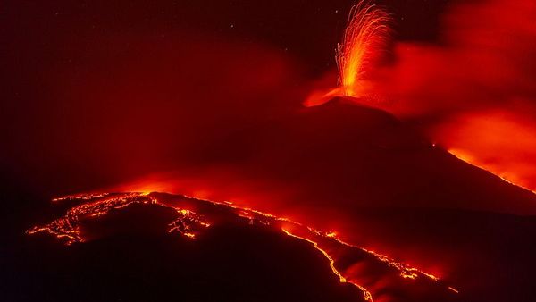 Earthquake data could hold the key to predicting Mount Etna’s next eruption, study finds