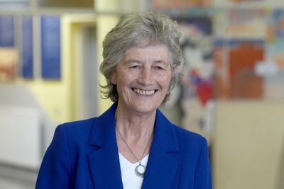 Early tallies show Catherine Connolly surging ahead in Irish presidential poll