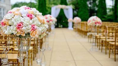 A mother on TikTok promised her four daughters $35,000 each, but on one condition: Don’t have a wedding